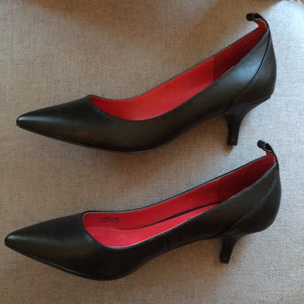 Charles Jourdan Red and Black Pumps